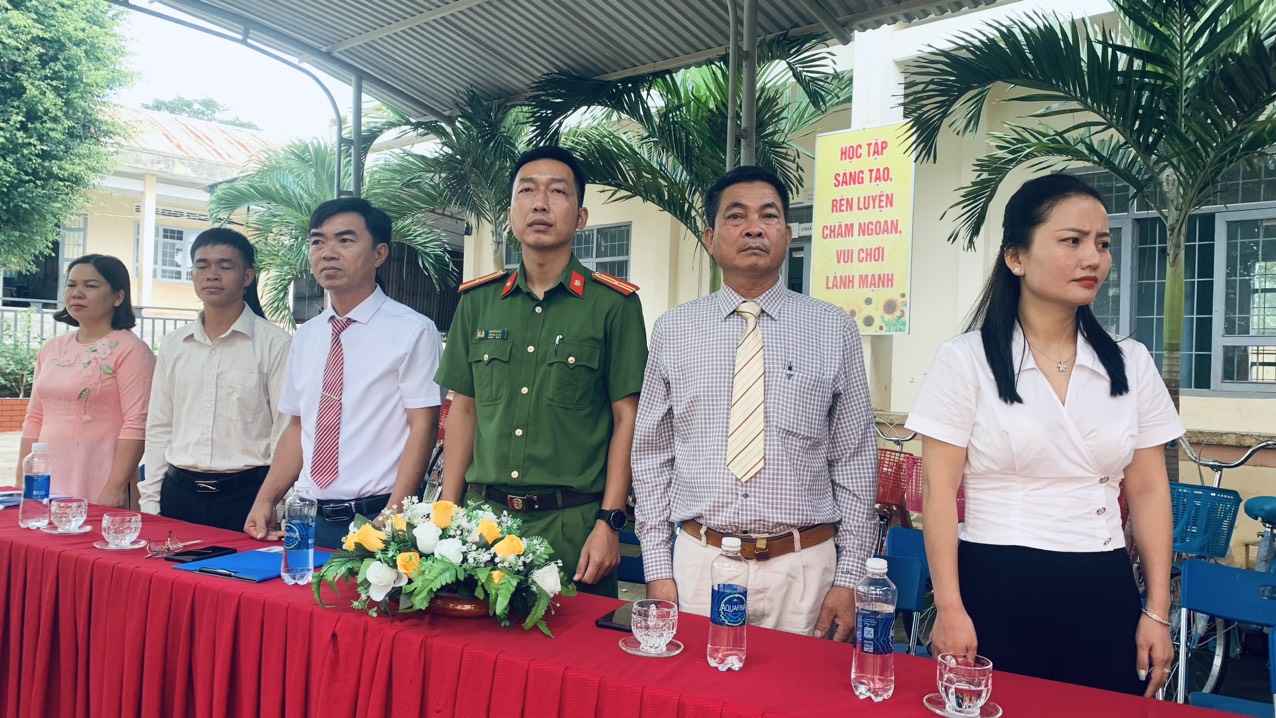 TRƯỜNG TIỂU HỌC ĐINH NÚP TỔ CHỨC LỄ KHAI GIẢNG NĂM HỌC 2023 – 2024